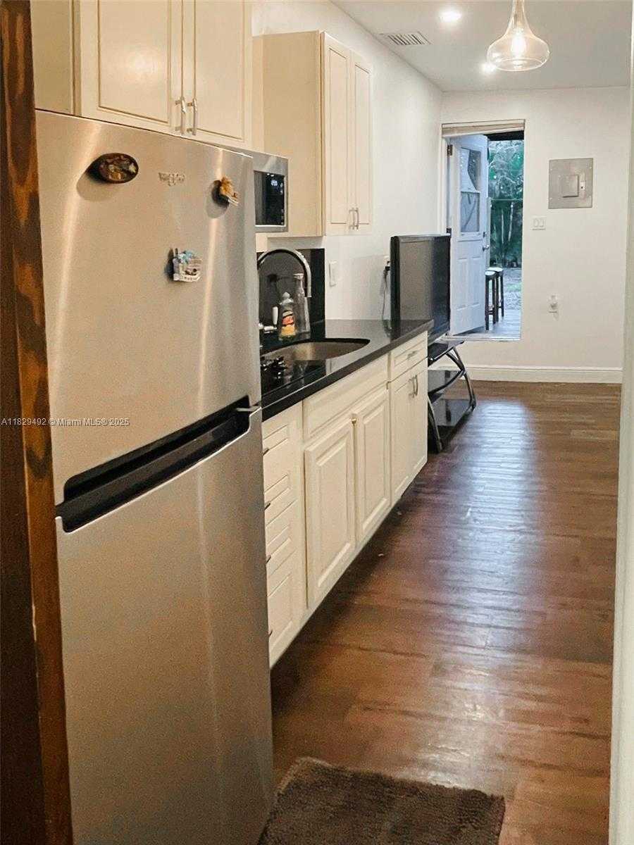 Small Image of 1125 SOUTH WEST 15TH TER, Fort Lauderdale Number 33