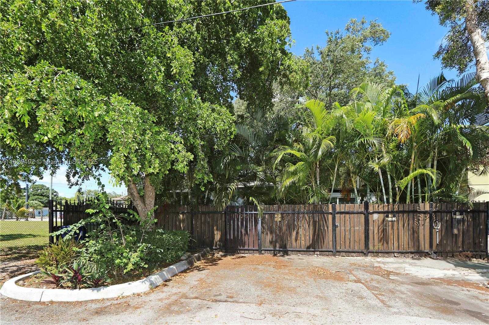 Small Image of 1125 SOUTH WEST 15TH TER, Fort Lauderdale Number 4