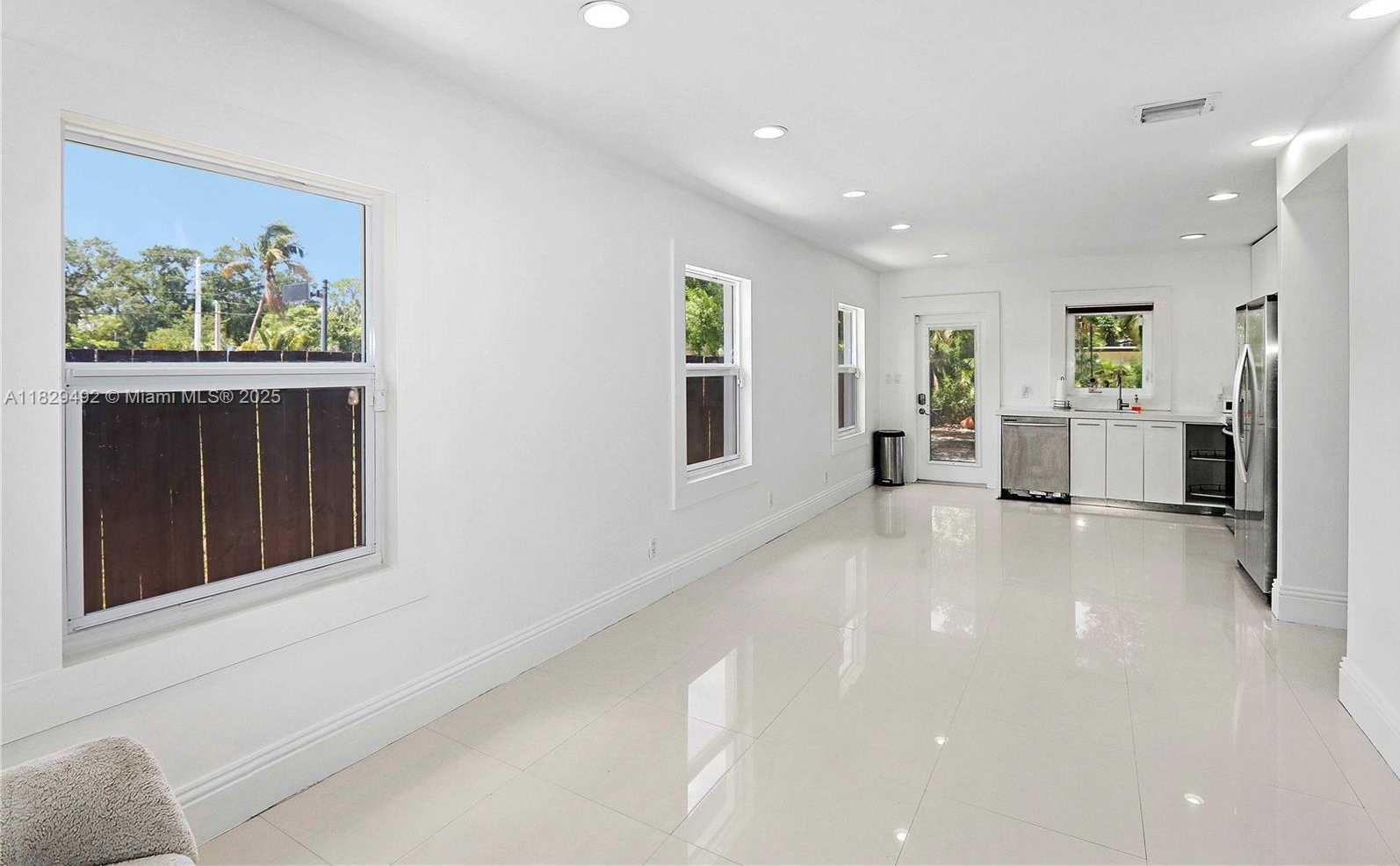 Small Image of 1125 SOUTH WEST 15TH TER, Fort Lauderdale Number 7