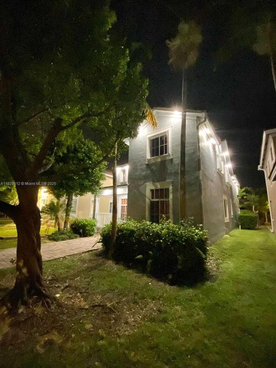 Small Image of 27049 SOUTH WEST 142ND AVE, Homestead Number 5