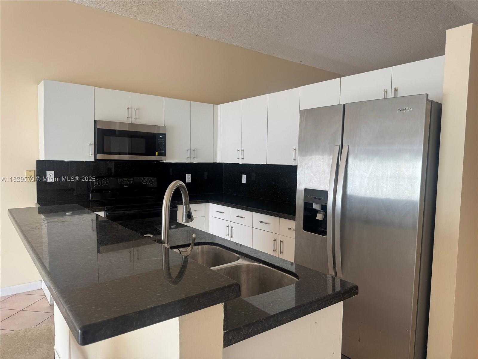Small Image of 2383 SOUTH WEST 177TH TER, Miramar Number 10