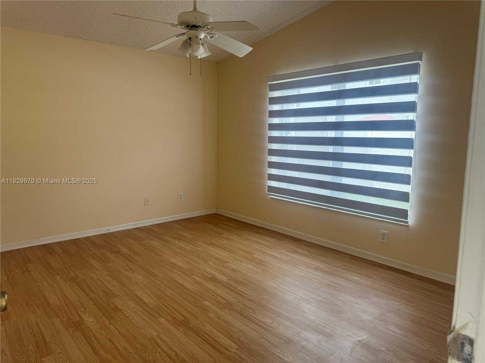 Small Image of 2383 SOUTH WEST 177TH TER, Miramar Number 13