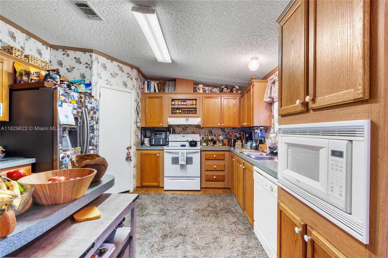 Small Image of 220 NORTH EAST 12TH AVE, Homestead Number 4
