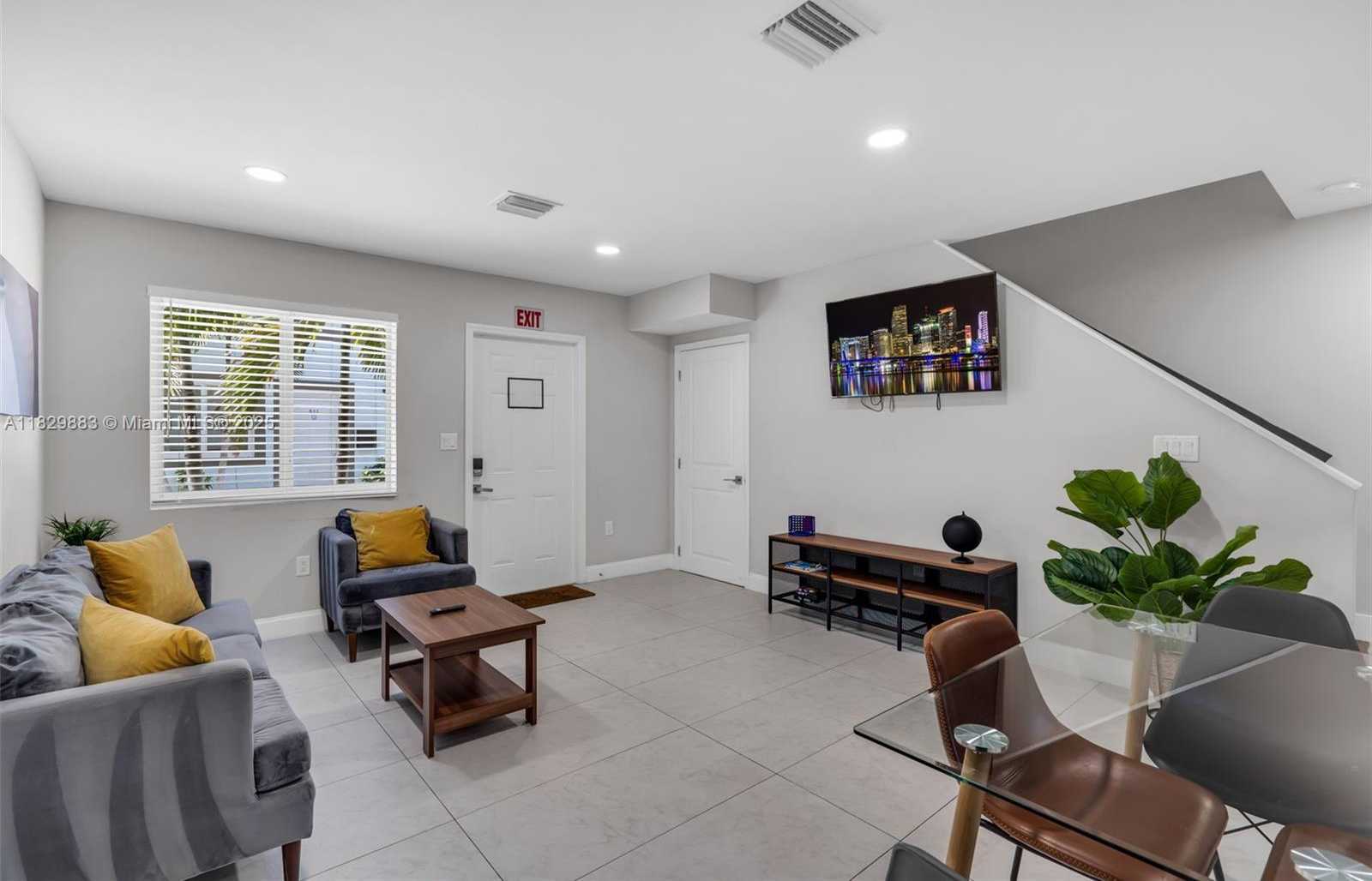 Small Image of 507 NORTH WEST 8TH AVE #1, Fort Lauderdale Number 3