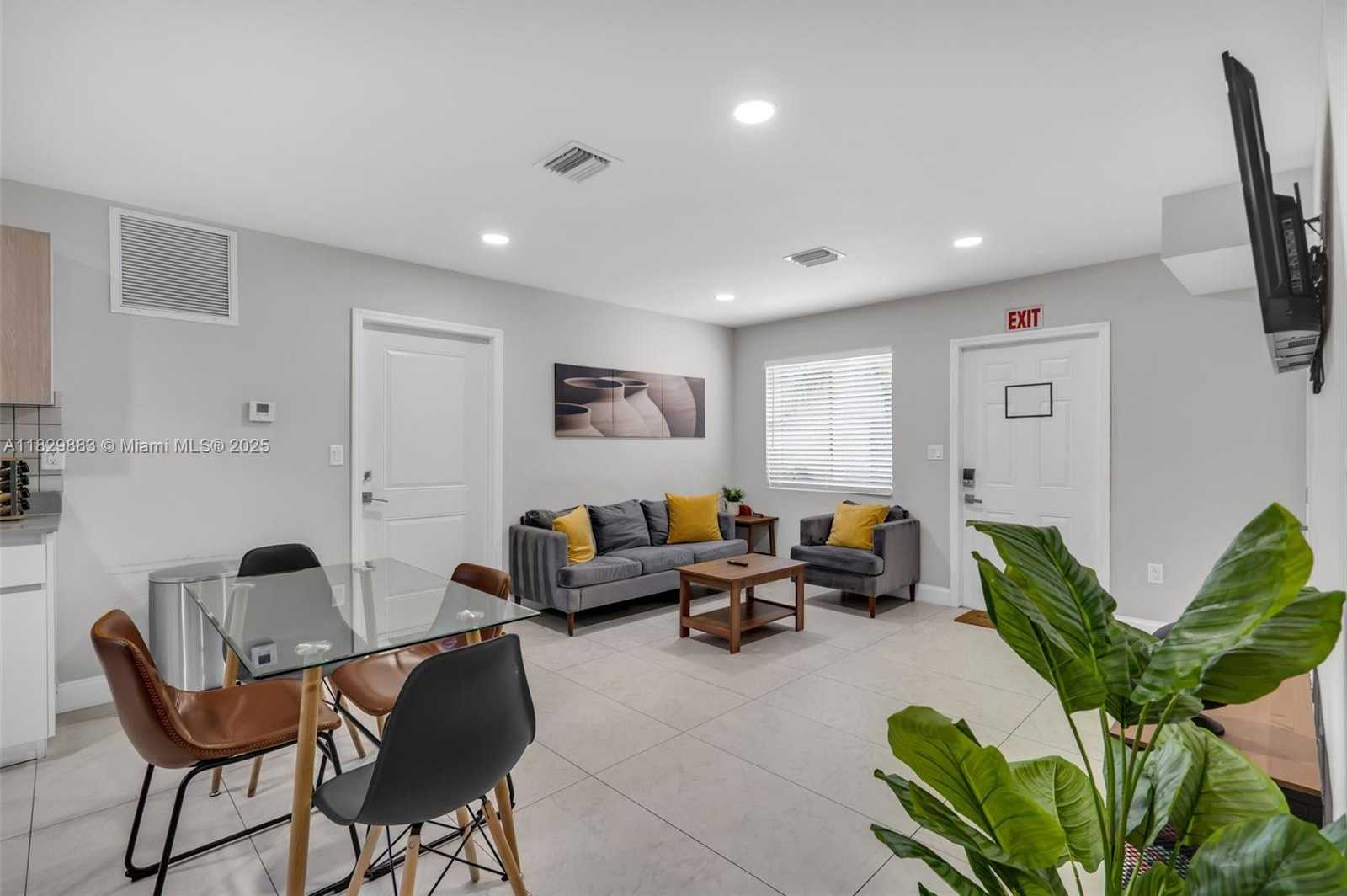 Small Image of 507 NORTH WEST 8TH AVE #1, Fort Lauderdale Number 4