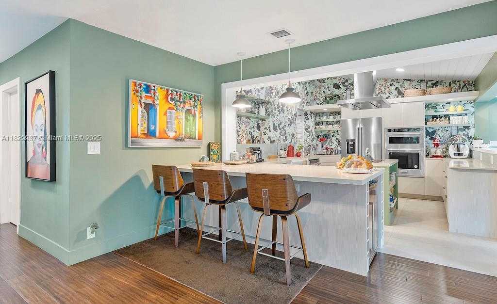 Small Image of 11377 WEST BISCAYNE CANAL RD, Miami Number 11