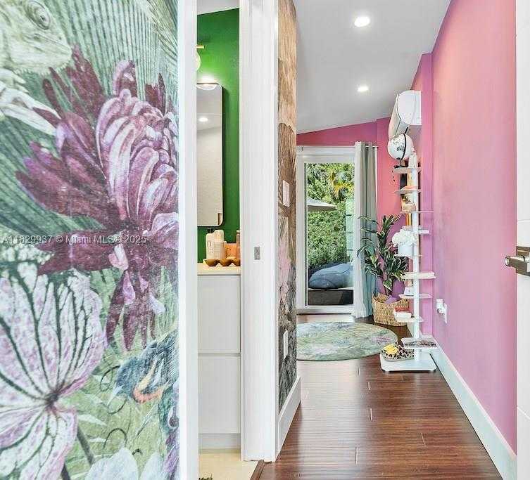 Small Image of 11377 WEST BISCAYNE CANAL RD, Miami Number 32