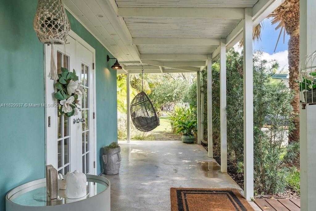 Small Image of 11377 WEST BISCAYNE CANAL RD, Miami Number 39