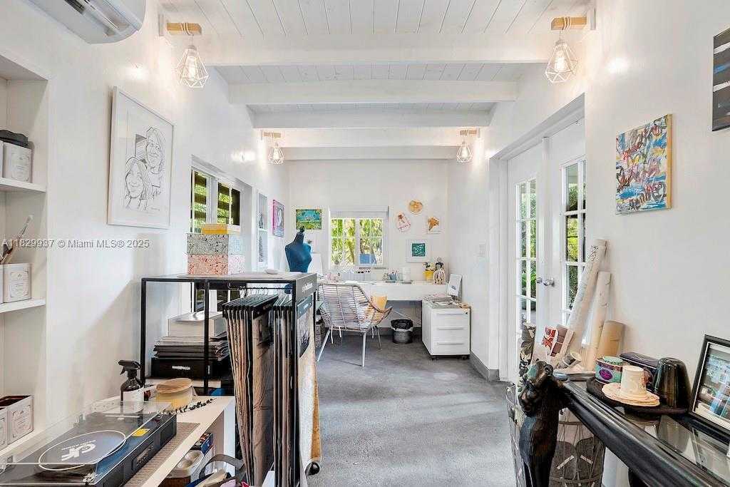 Small Image of 11377 WEST BISCAYNE CANAL RD, Miami Number 41