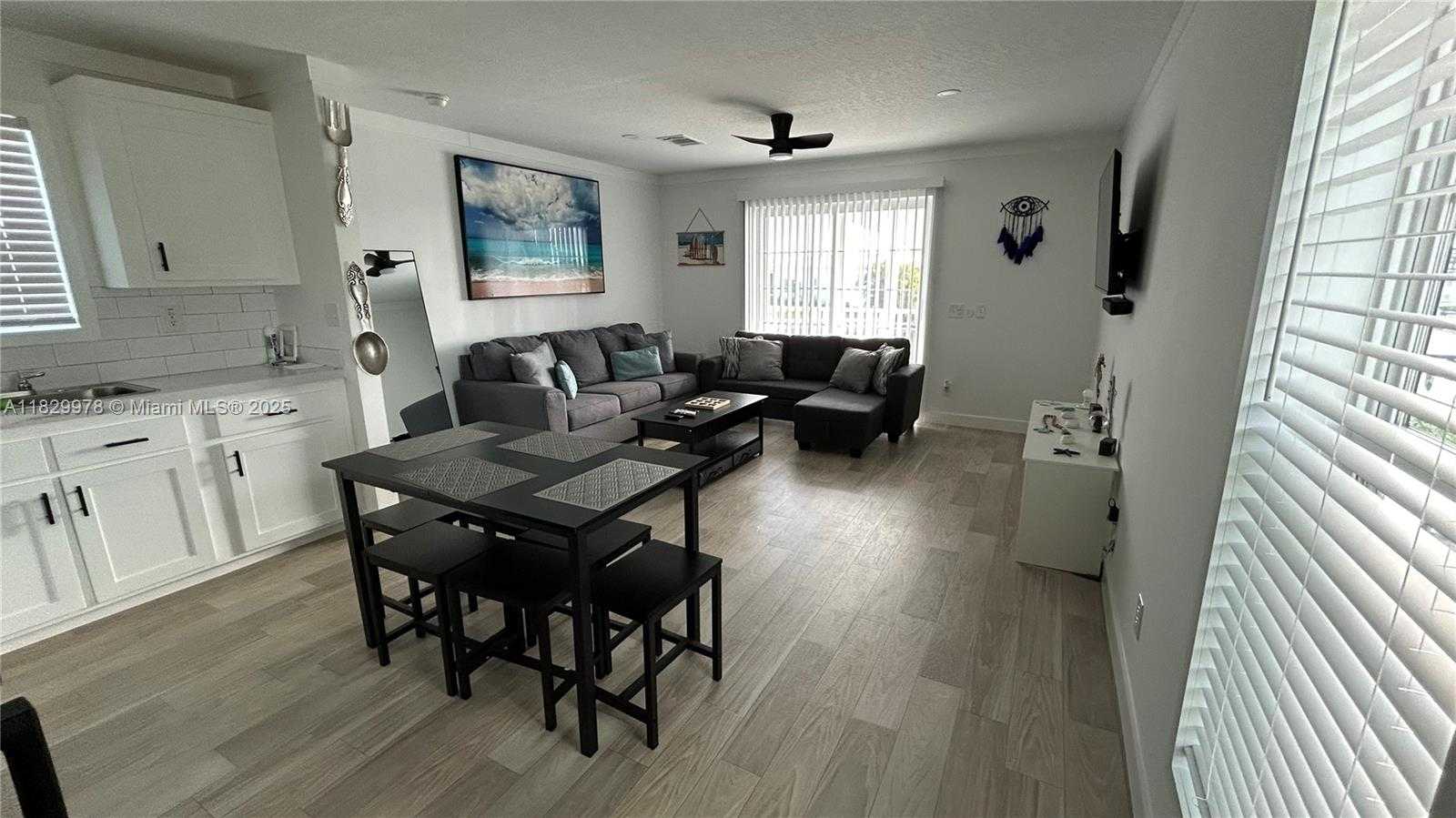 Small Image of 3673 DEWBERRY, Other City - In The State Of Florida Number 12