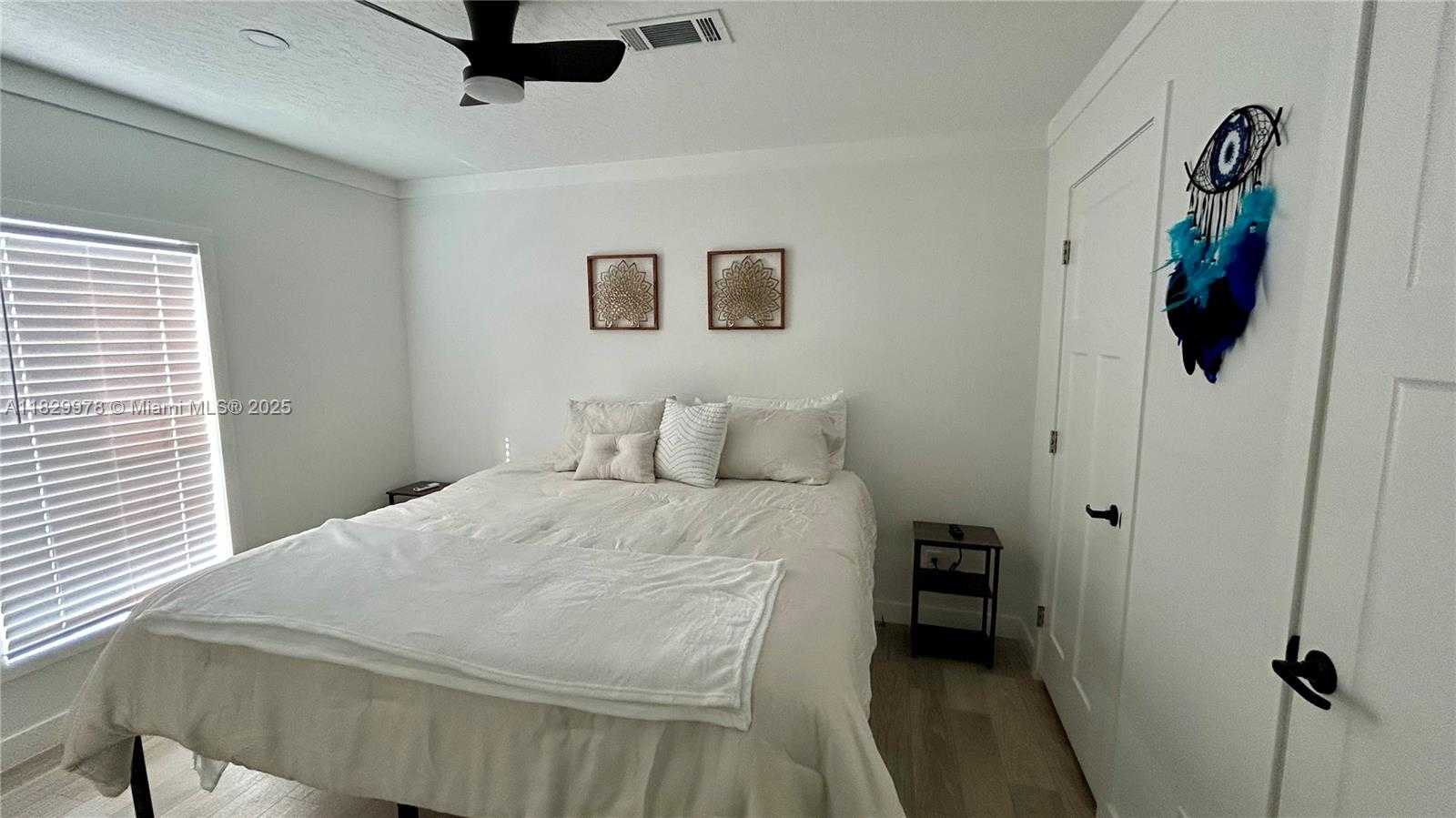 Small Image of 3673 DEWBERRY, Other City - In The State Of Florida Number 18