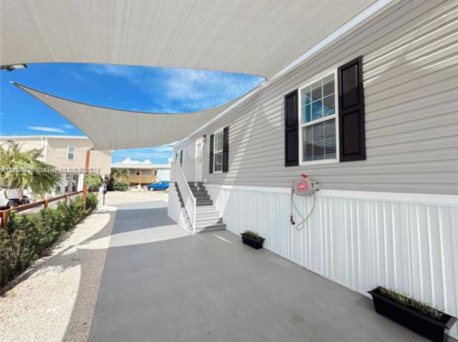 Small Image of 3673 DEWBERRY, Other City - In The State Of Florida Number 5
