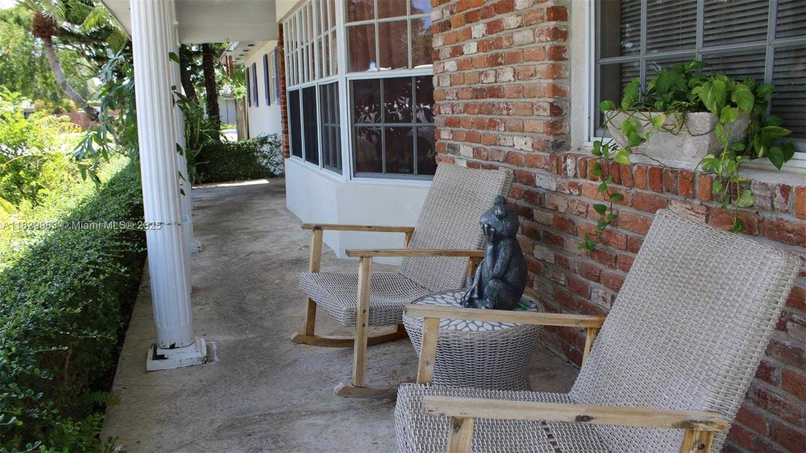 Small Image of 8200 SOUTH WEST 164TH ST, Palmetto Bay Number 10
