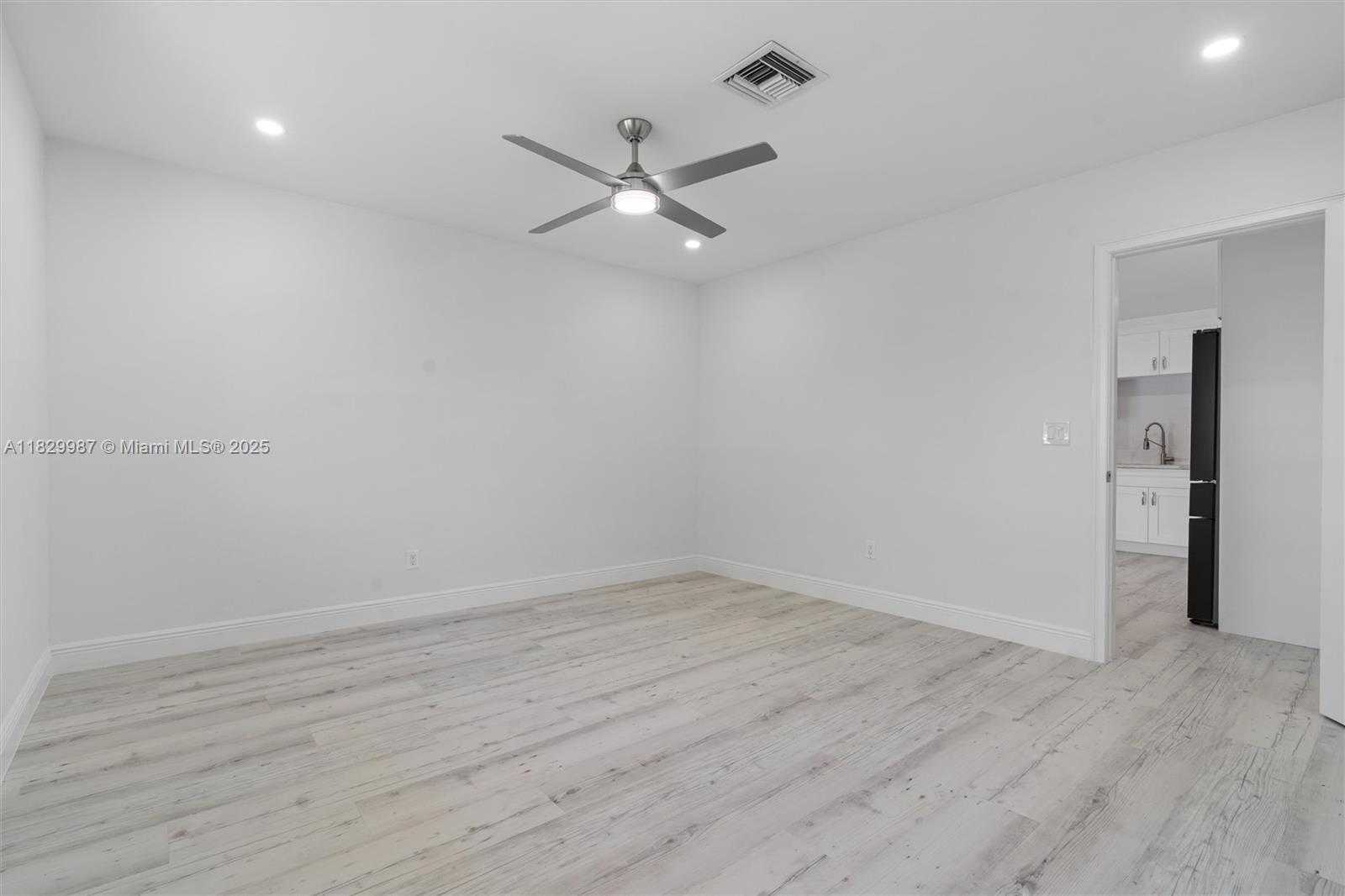 Small Image of 321 SOUTH EAST 4TH ST, Pompano Beach Number 19