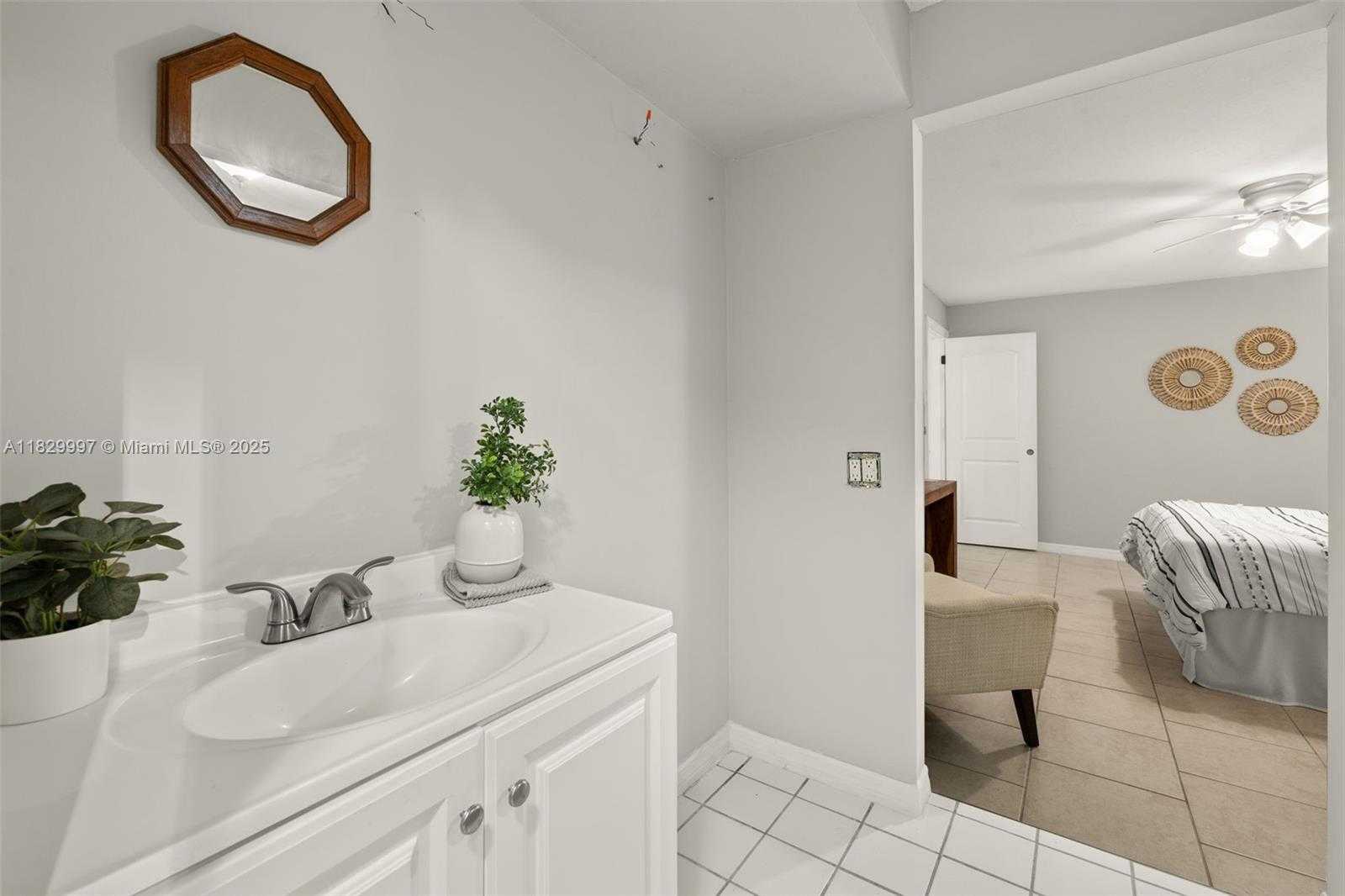 Small Image of 746 OVERIVER DRIVE, Fort Myers Number 14