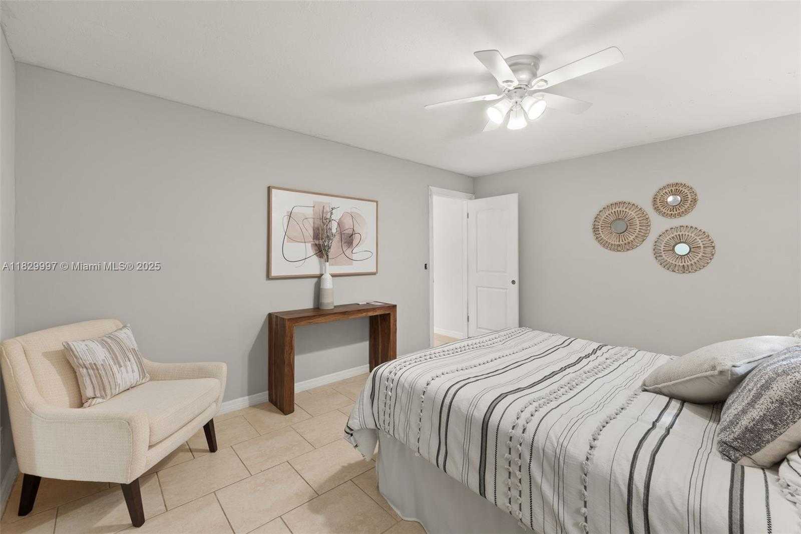 Small Image of 746 OVERIVER DRIVE, Fort Myers Number 21