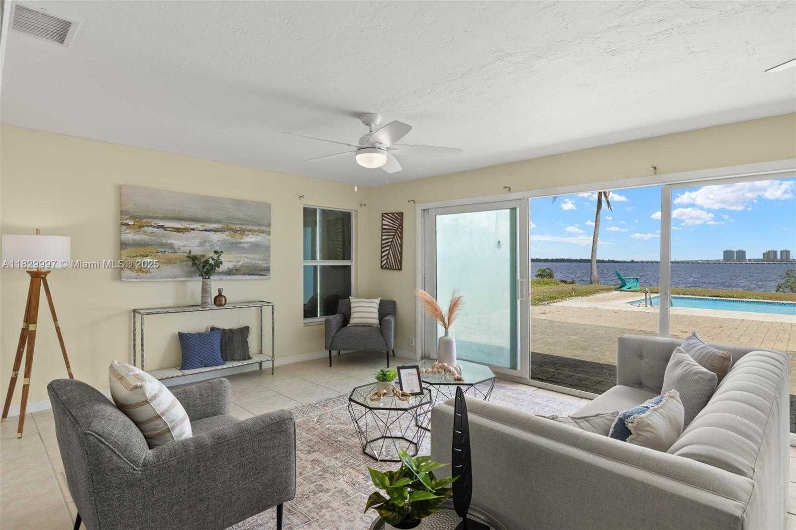 Small Image of 746 OVERIVER DRIVE, Fort Myers Number 3