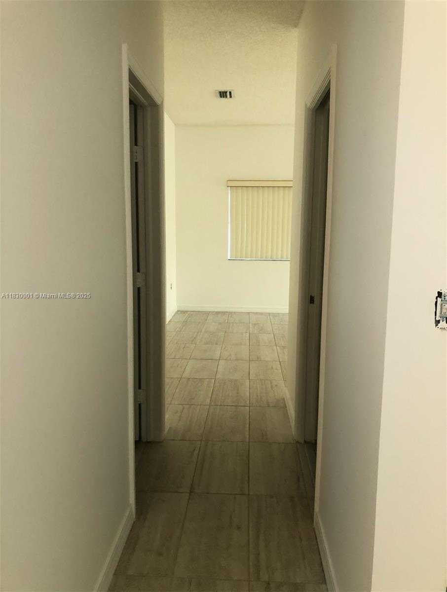 Small Image of 1510 SOUTH EAST 22ND LN, Homestead Number 10