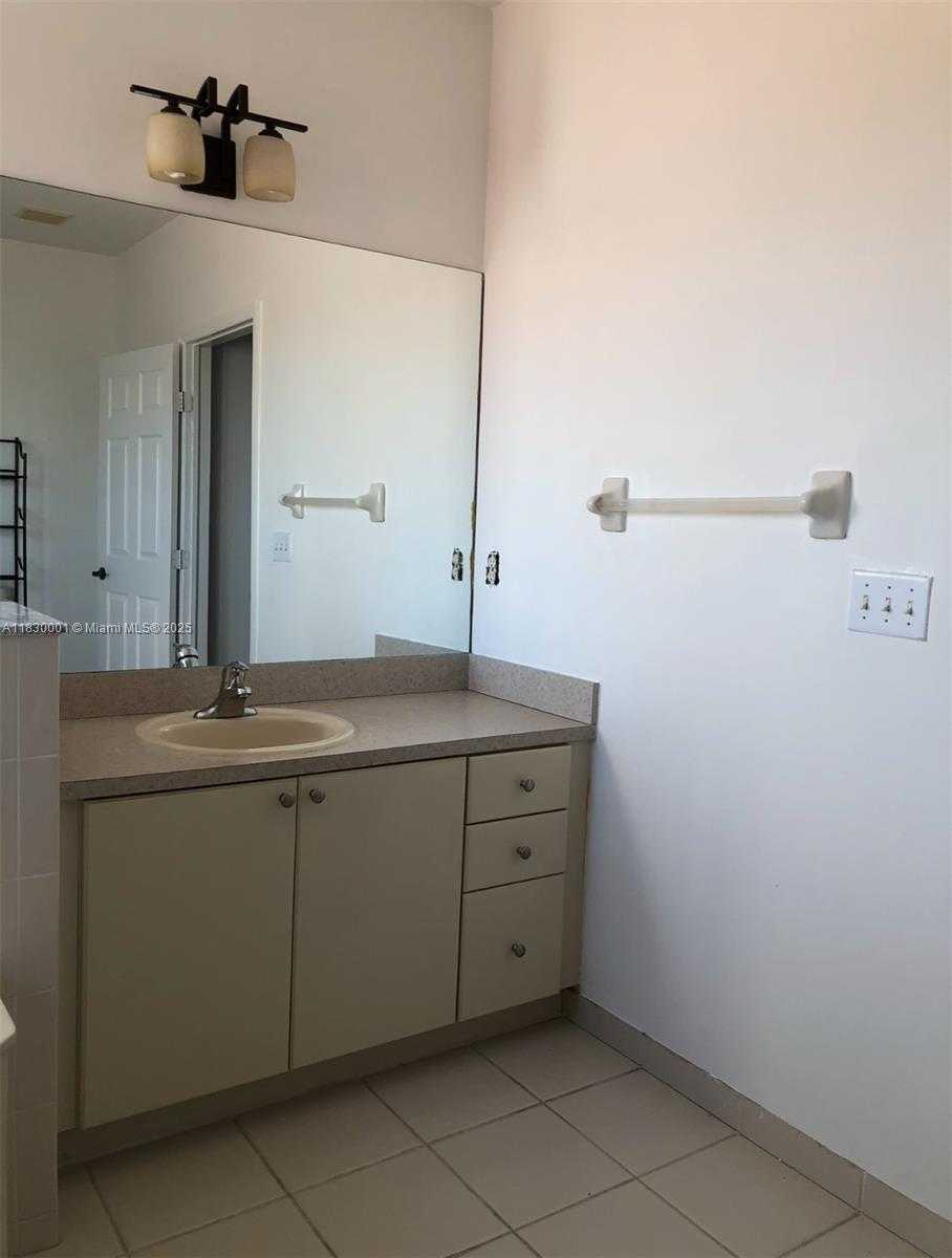 Small Image of 1510 SOUTH EAST 22ND LN, Homestead Number 21