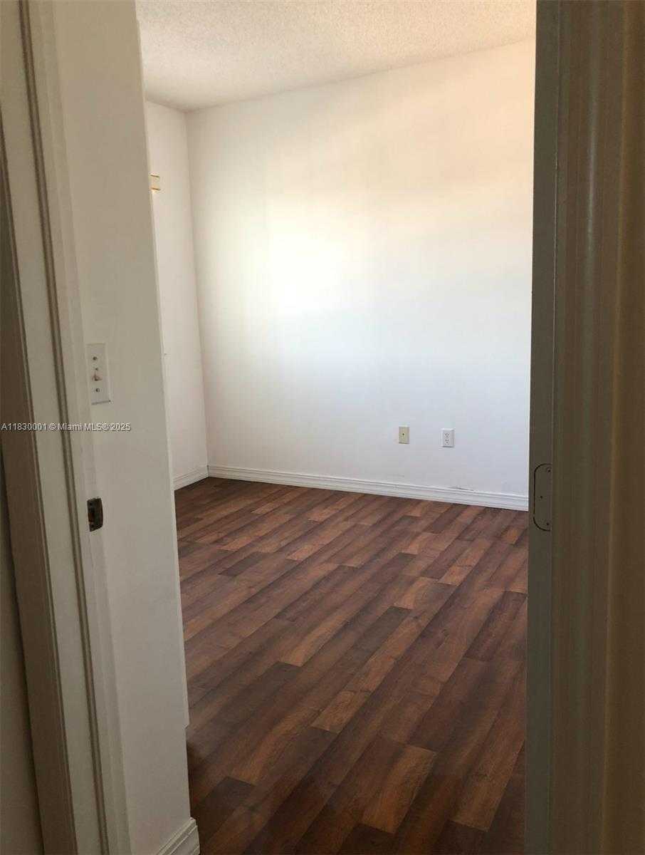 Small Image of 1510 SOUTH EAST 22ND LN, Homestead Number 24