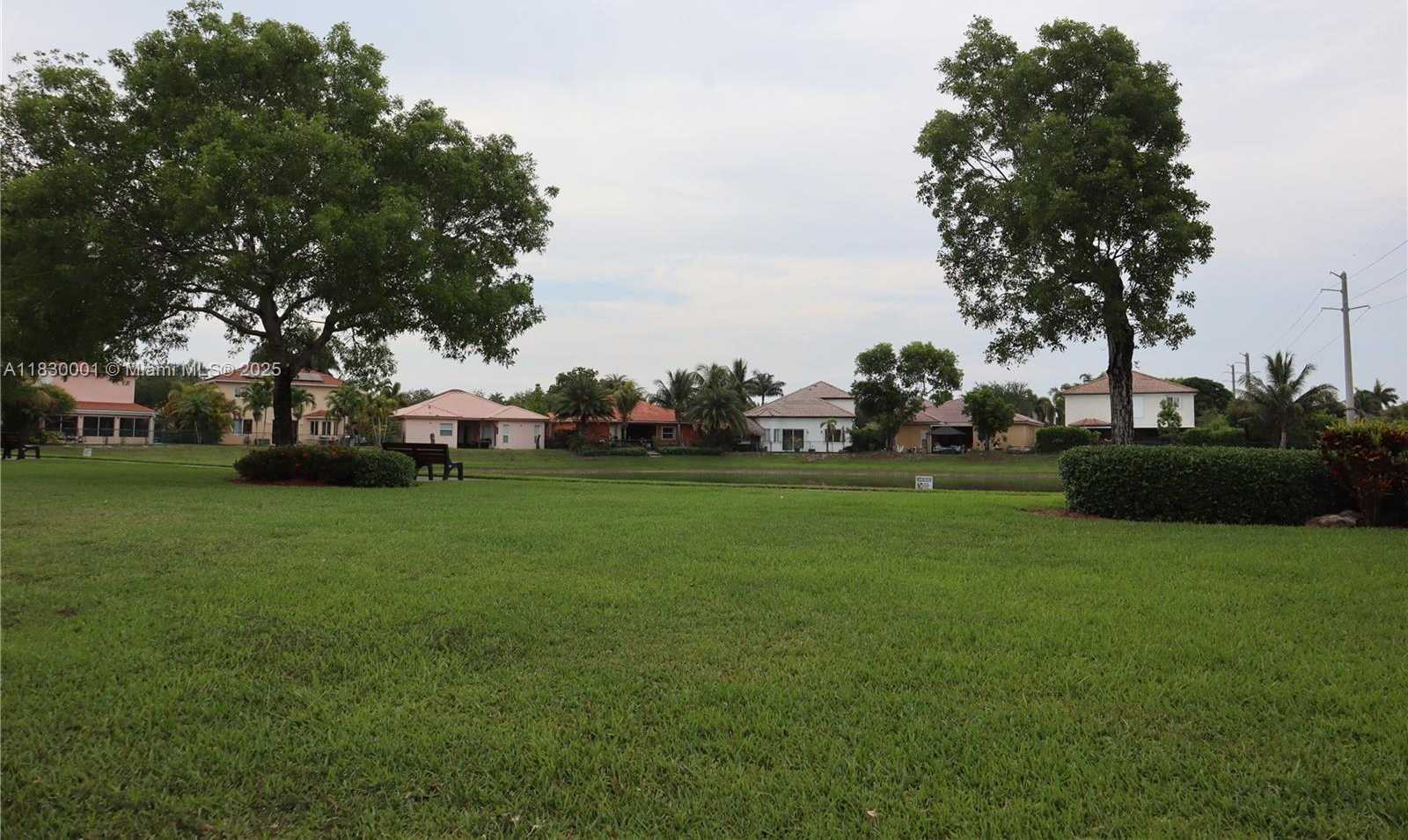 Small Image of 1510 SOUTH EAST 22ND LN, Homestead Number 28