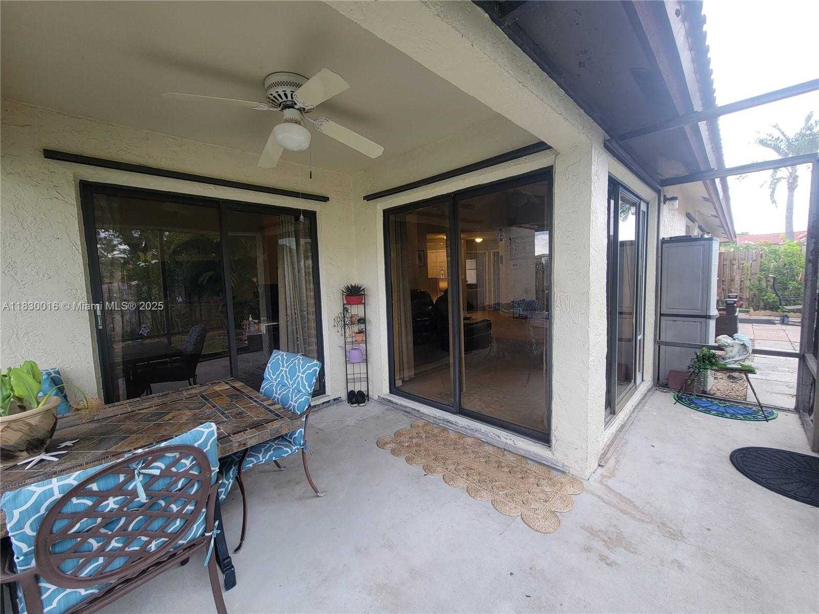 Small Image of 810 SOUTH WEST 113TH TER, Pembroke Pines Number 18