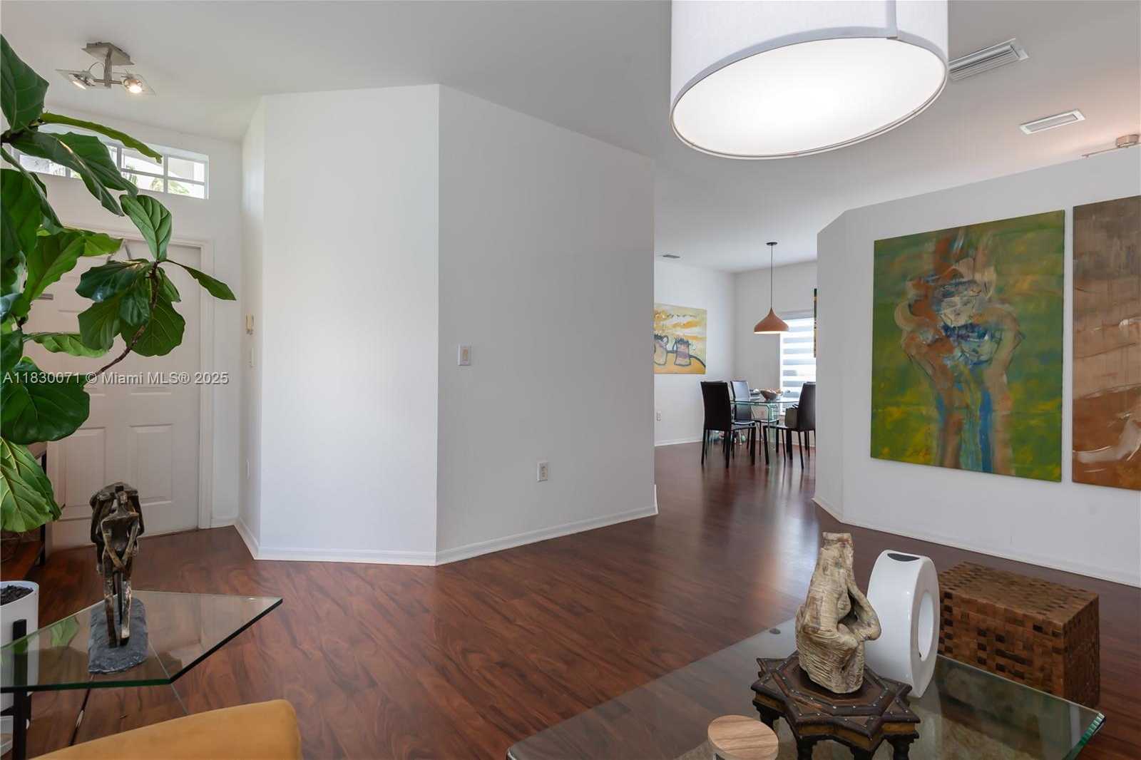 Small Image of 4123 SAPPHIRE BND, Weston Number 26