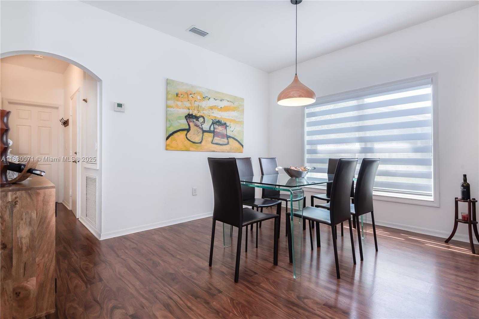 Small Image of 4123 SAPPHIRE BND, Weston Number 28
