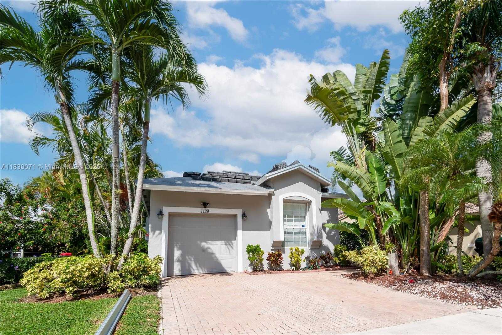 Small Image of 4123 SAPPHIRE BND, Weston Number 3