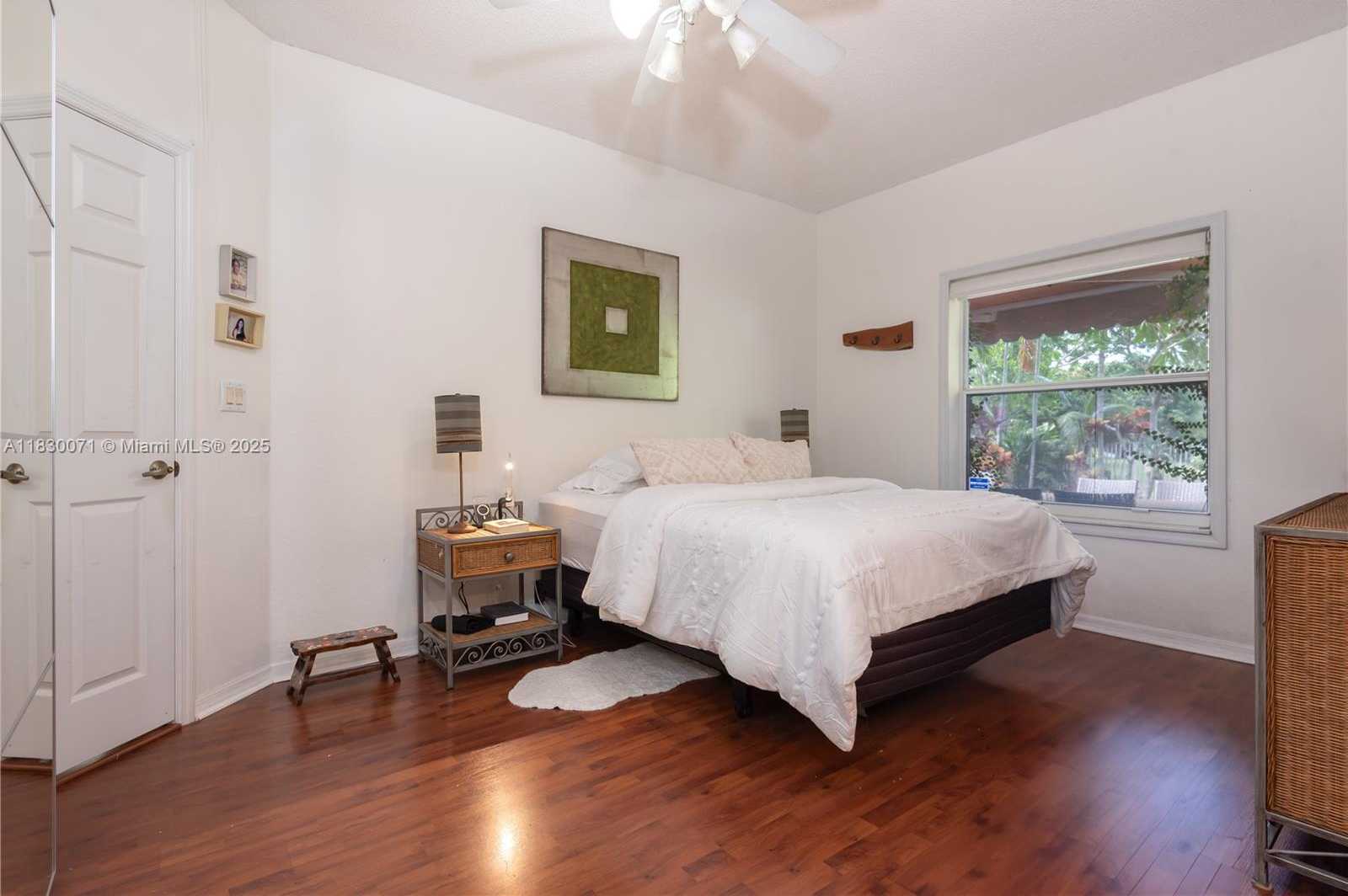 Small Image of 4123 SAPPHIRE BND, Weston Number 47