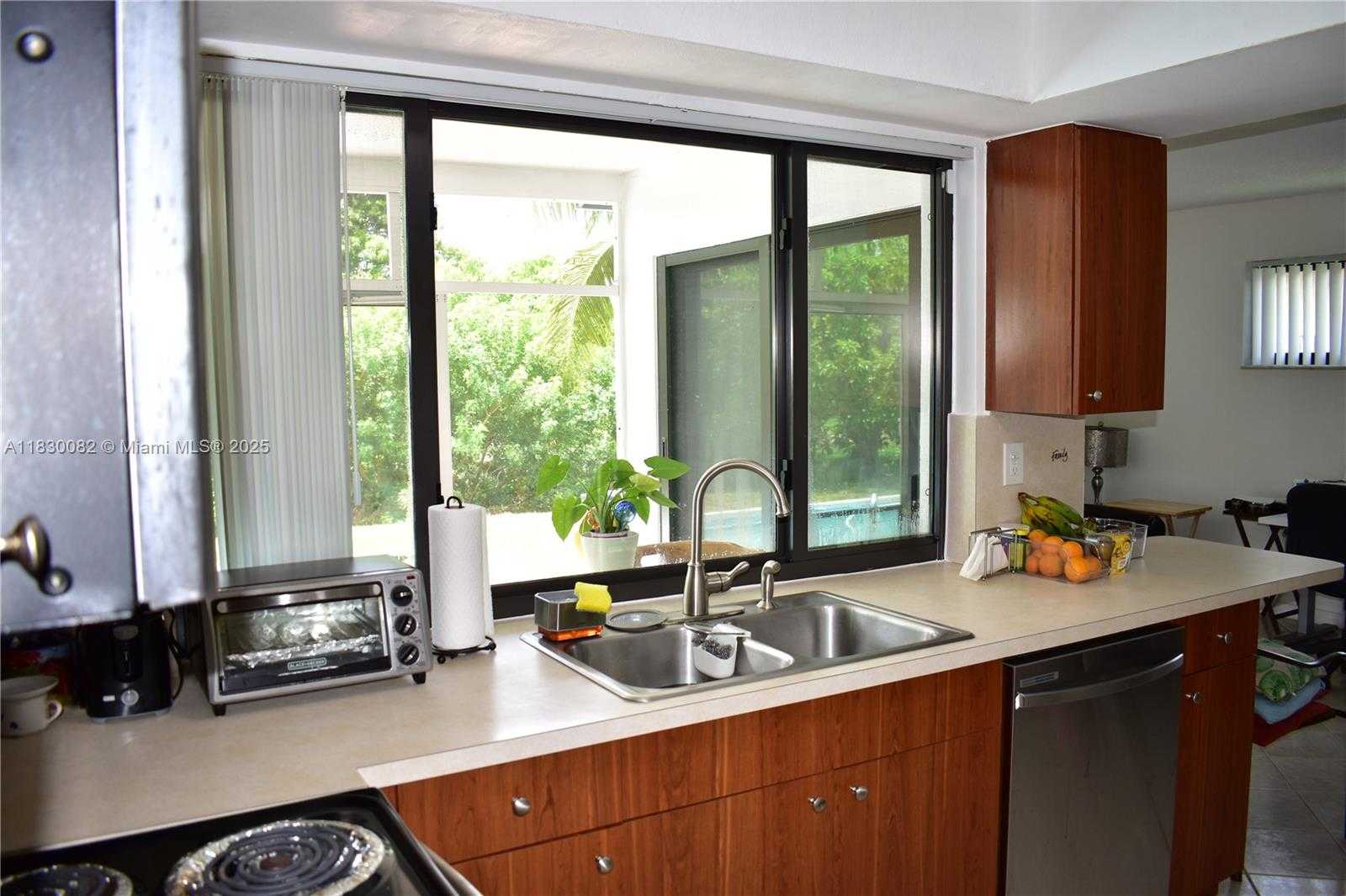 Small Image of 7070 NORTH WEST 21ST ST, Sunrise Number 15