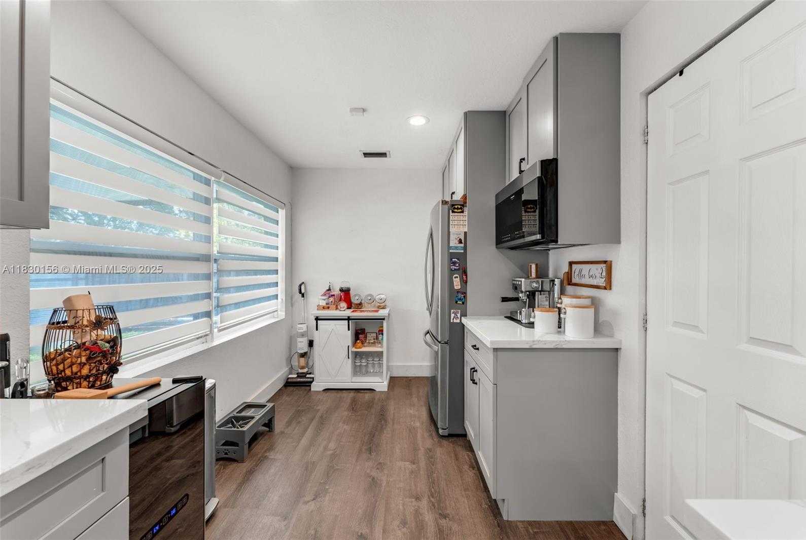 Small Image of 1747 NORTH GOLDENEYE LN, Homestead Number 22