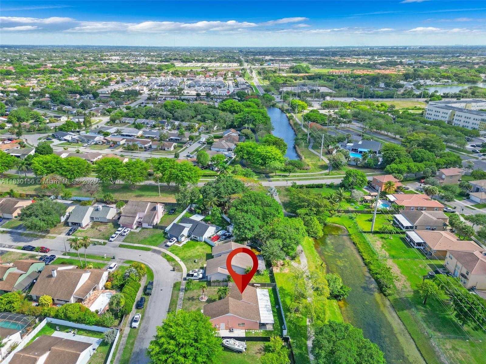 Small Image of 1747 NORTH GOLDENEYE LN, Homestead Number 7