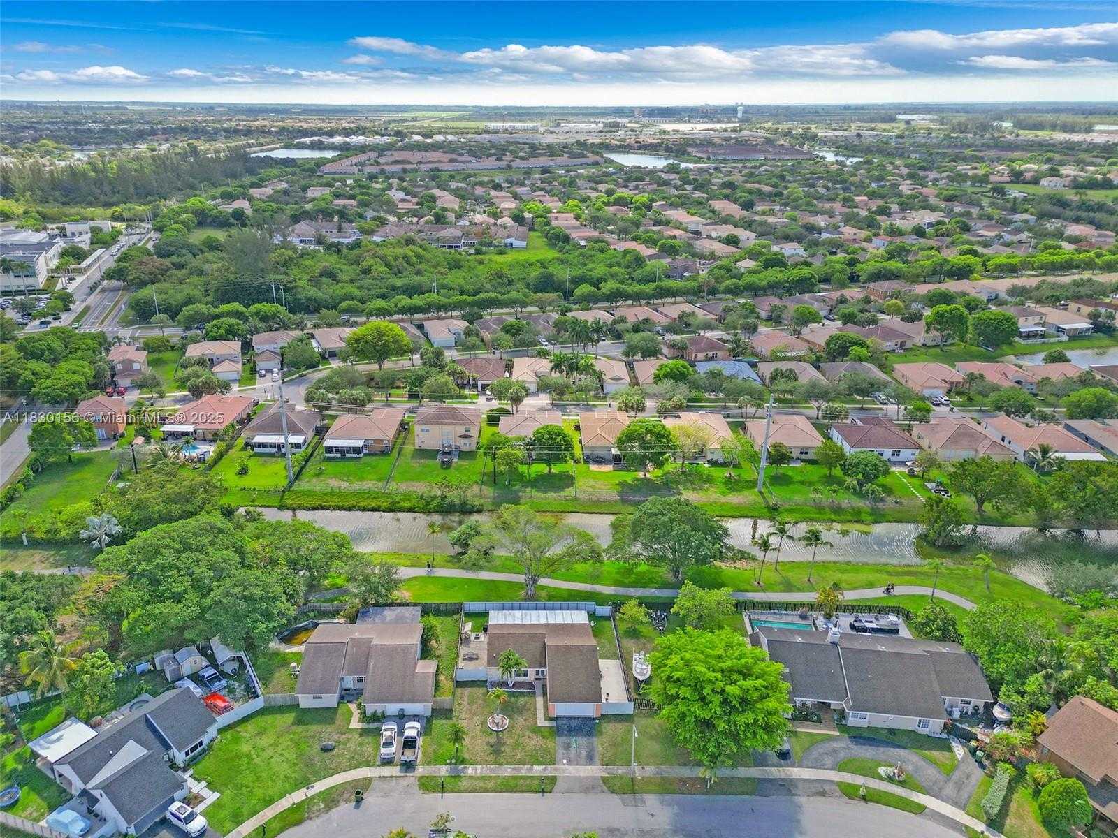 Small Image of 1747 NORTH GOLDENEYE LN, Homestead Number 8