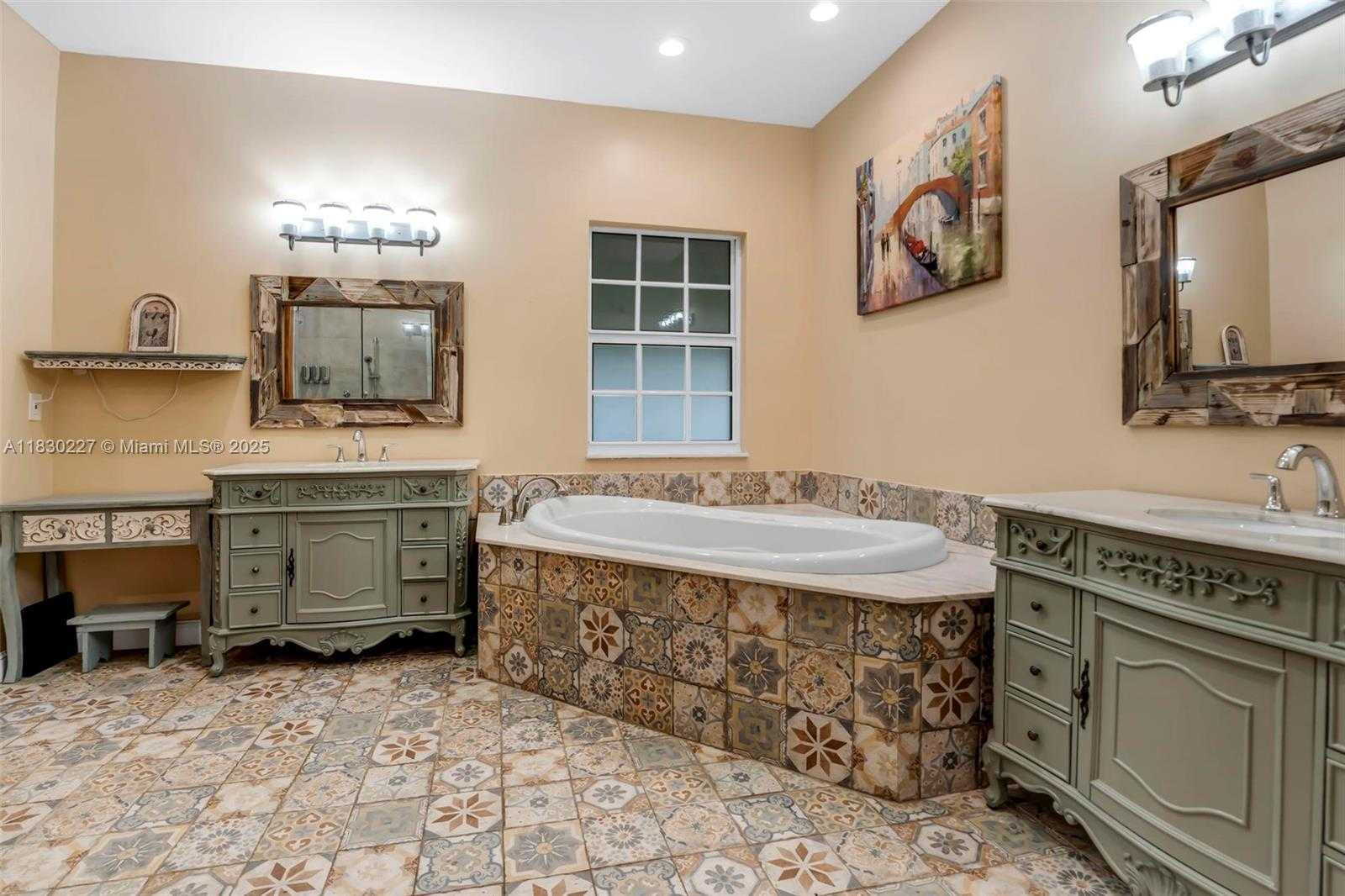Small Image of 2221 SOUTH WEST 28TH WAY, Fort Lauderdale Number 24