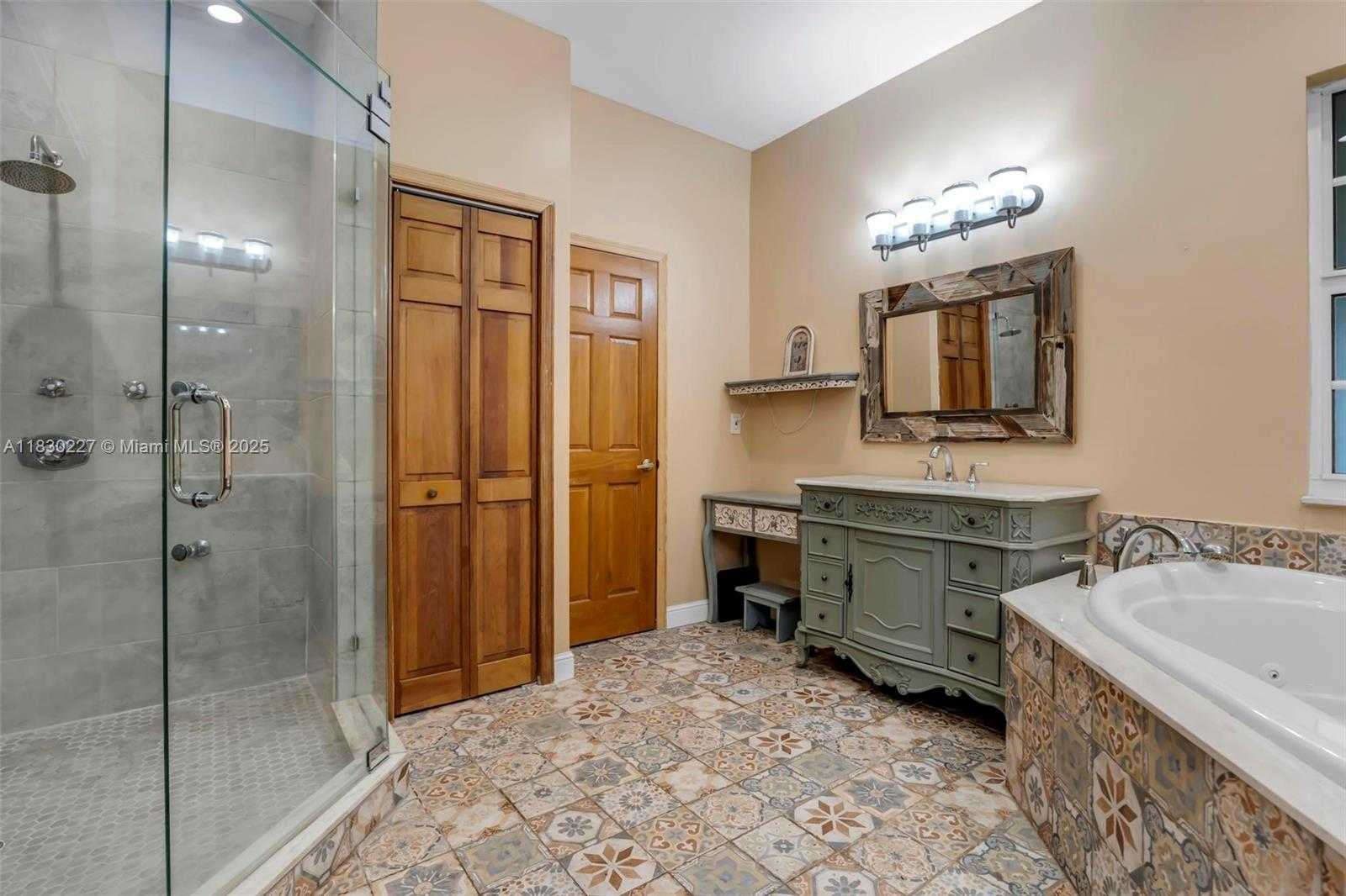 Small Image of 2221 SOUTH WEST 28TH WAY, Fort Lauderdale Number 25