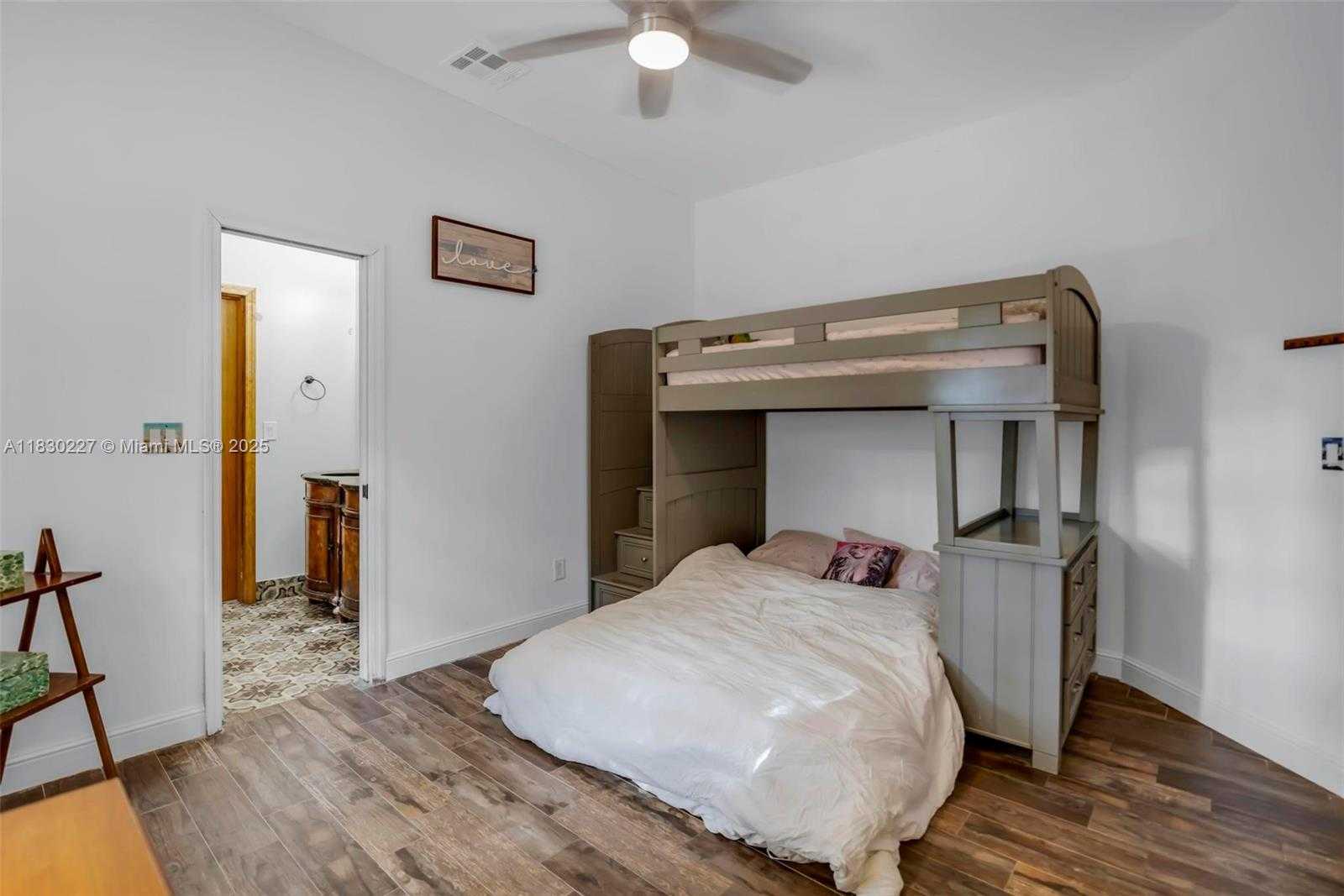 Small Image of 2221 SOUTH WEST 28TH WAY, Fort Lauderdale Number 28