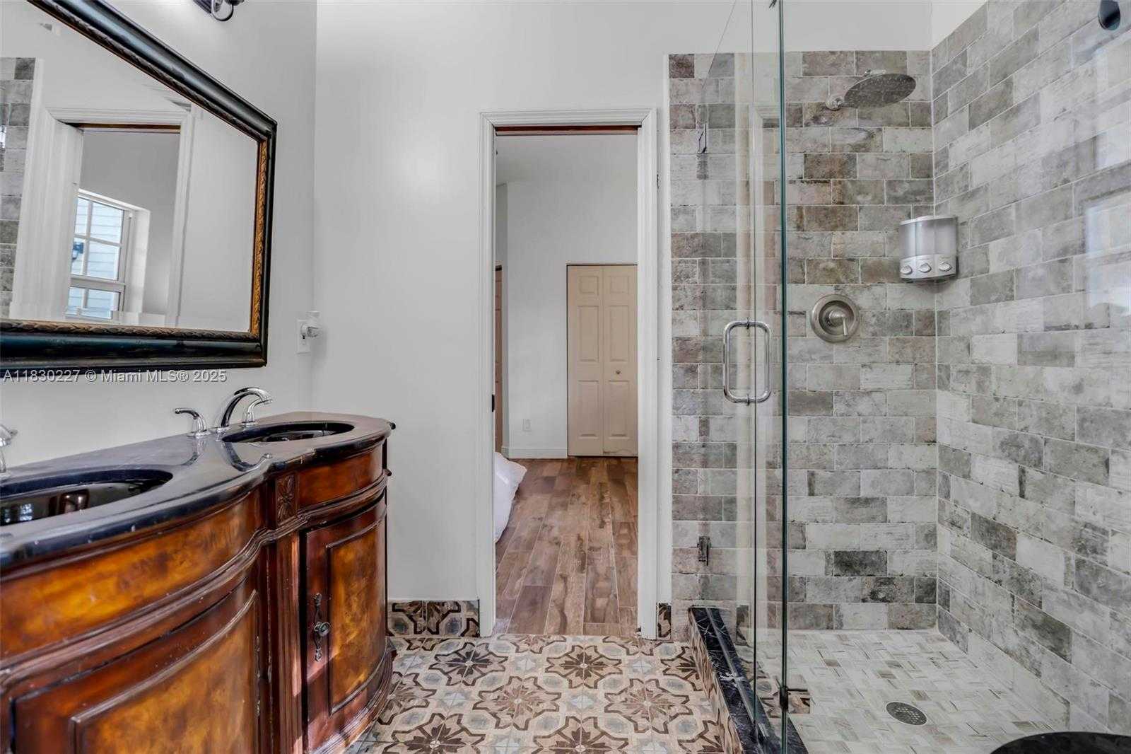 Small Image of 2221 SOUTH WEST 28TH WAY, Fort Lauderdale Number 34