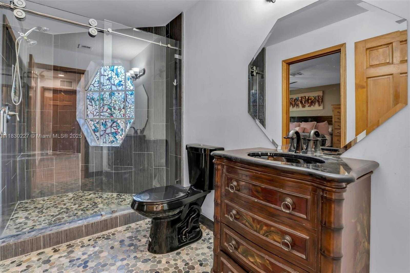 Small Image of 2221 SOUTH WEST 28TH WAY, Fort Lauderdale Number 35