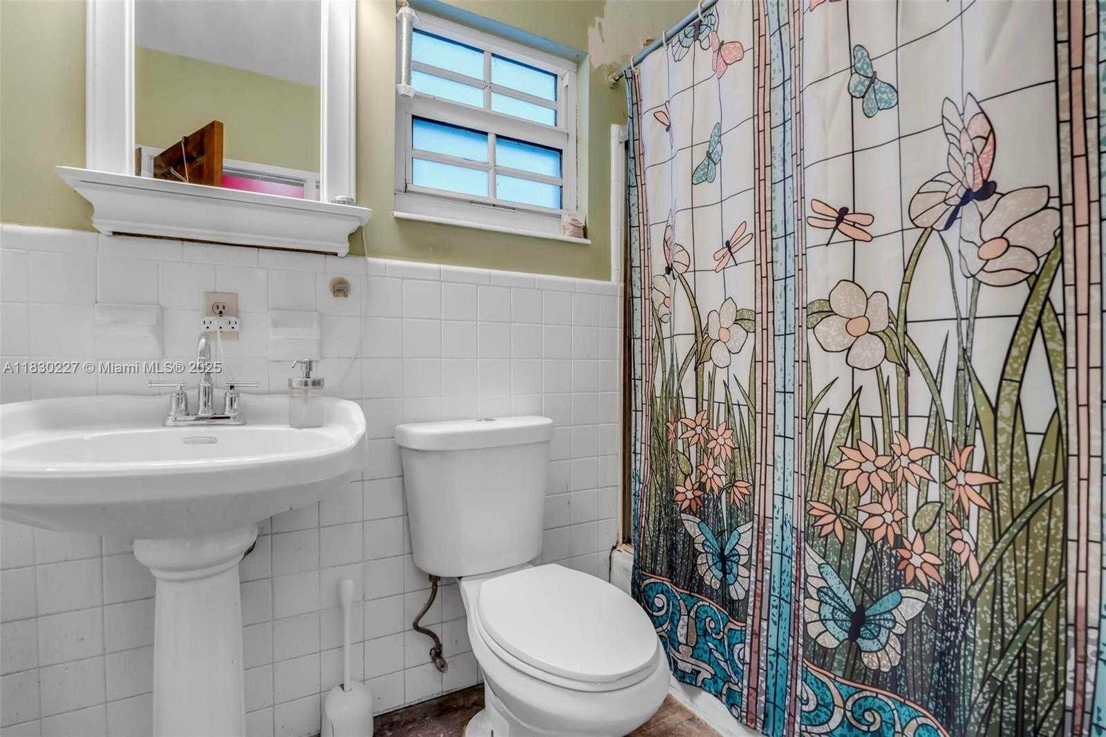 Small Image of 2221 SOUTH WEST 28TH WAY, Fort Lauderdale Number 38