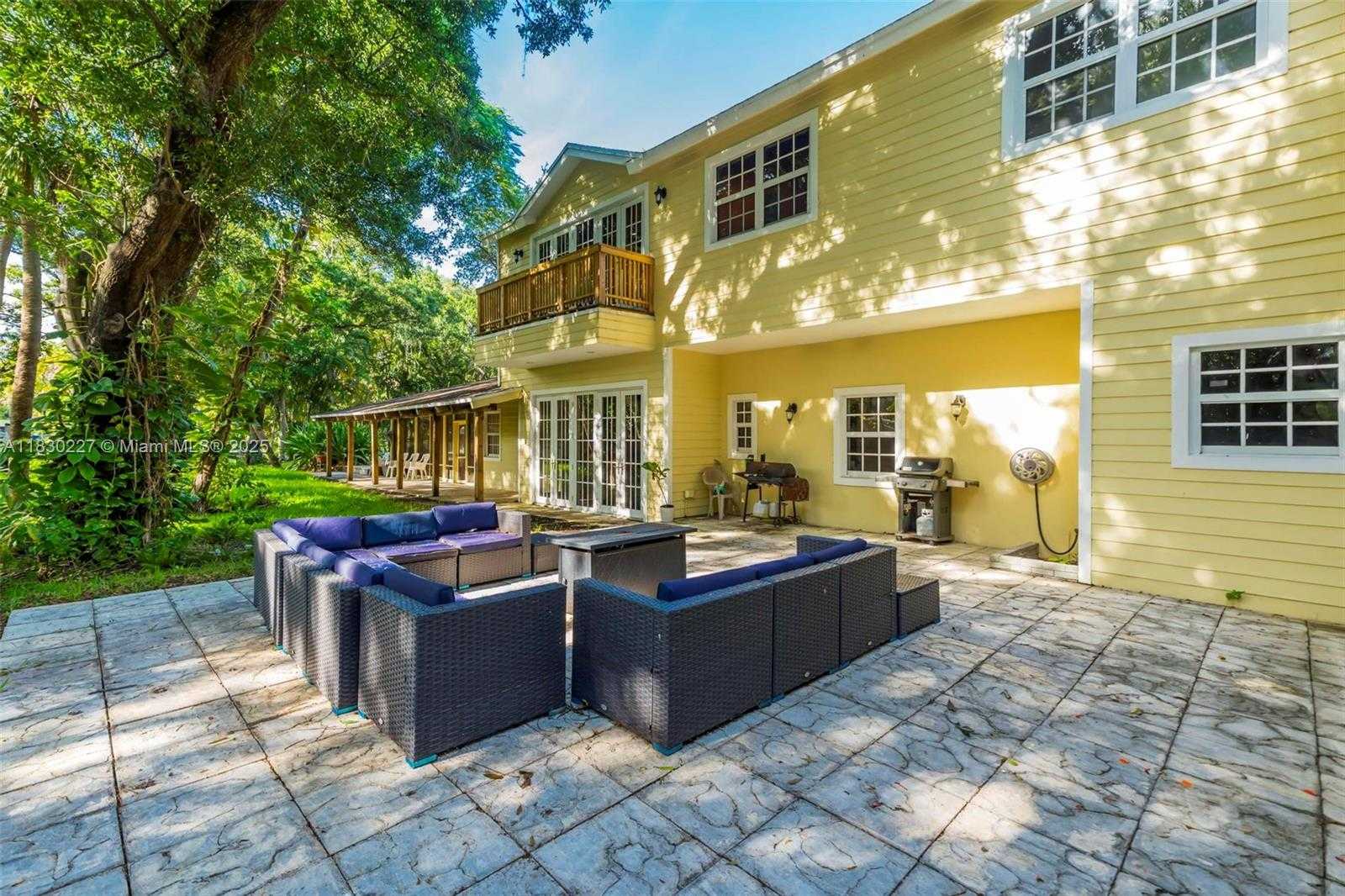 Small Image of 2221 SOUTH WEST 28TH WAY, Fort Lauderdale Number 52