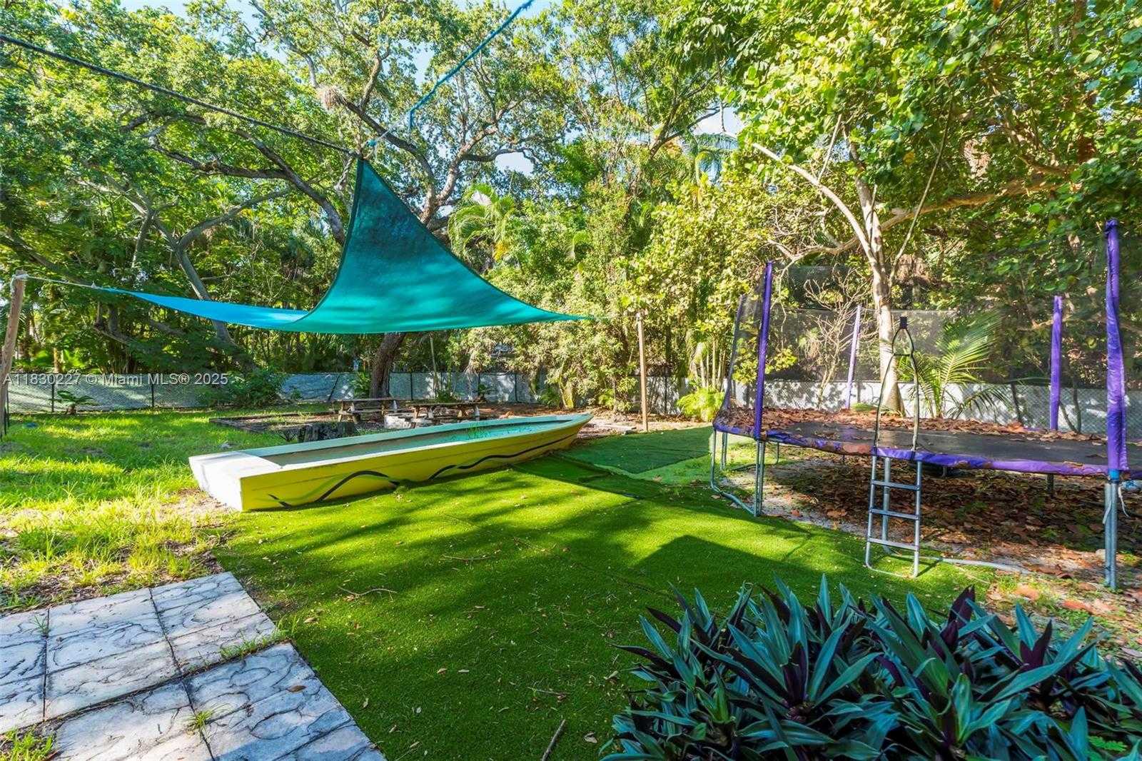 Small Image of 2221 SOUTH WEST 28TH WAY, Fort Lauderdale Number 59