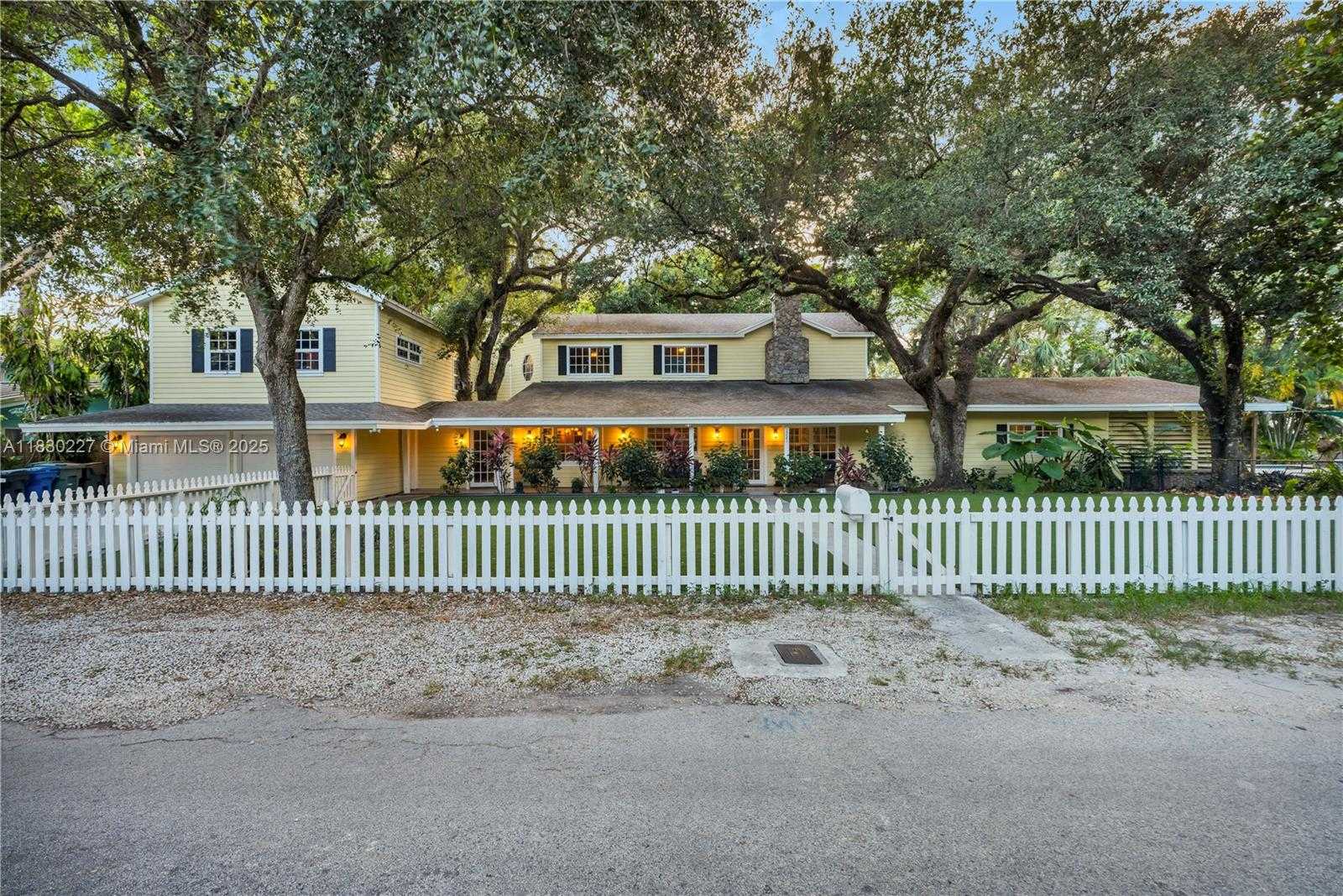 Small Image of 2221 SOUTH WEST 28TH WAY, Fort Lauderdale Number 63
