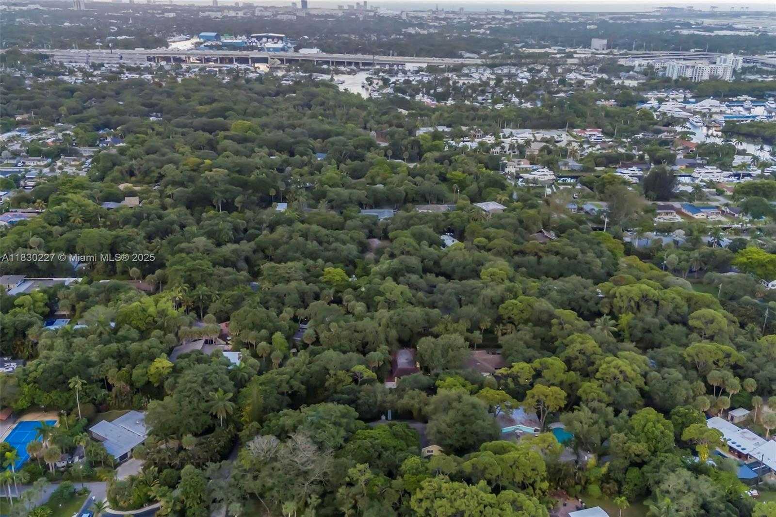 Small Image of 2221 SOUTH WEST 28TH WAY, Fort Lauderdale Number 72