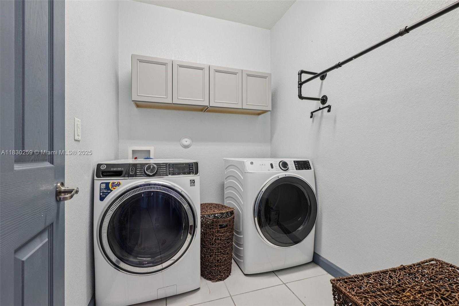 Small Image of 9331 WEST 35TH AVE, Hialeah Number 45