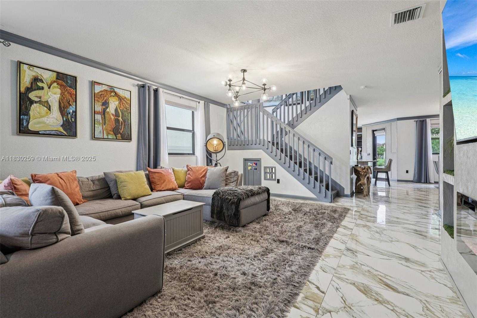 Small Image of 9331 WEST 35TH AVE, Hialeah Number 5