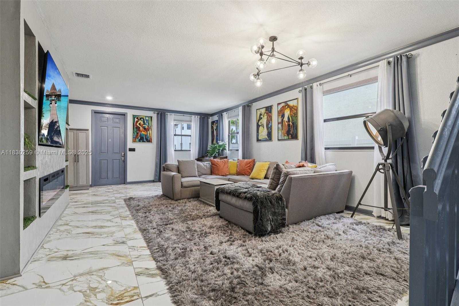 Small Image of 9331 WEST 35TH AVE, Hialeah Number 6