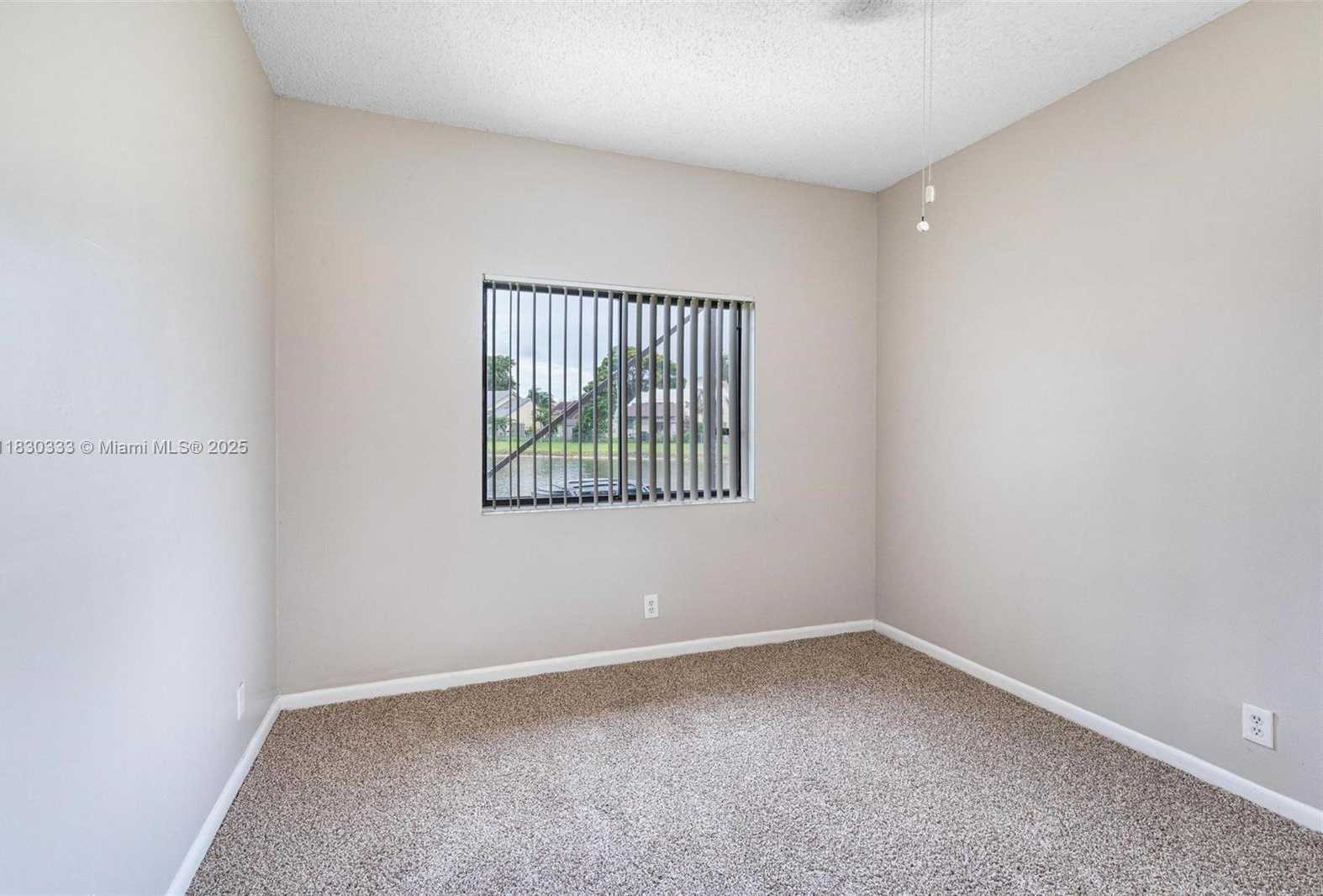 Small Image of 6280 COUNTRY FAIR CIR, Boynton Beach Number 10