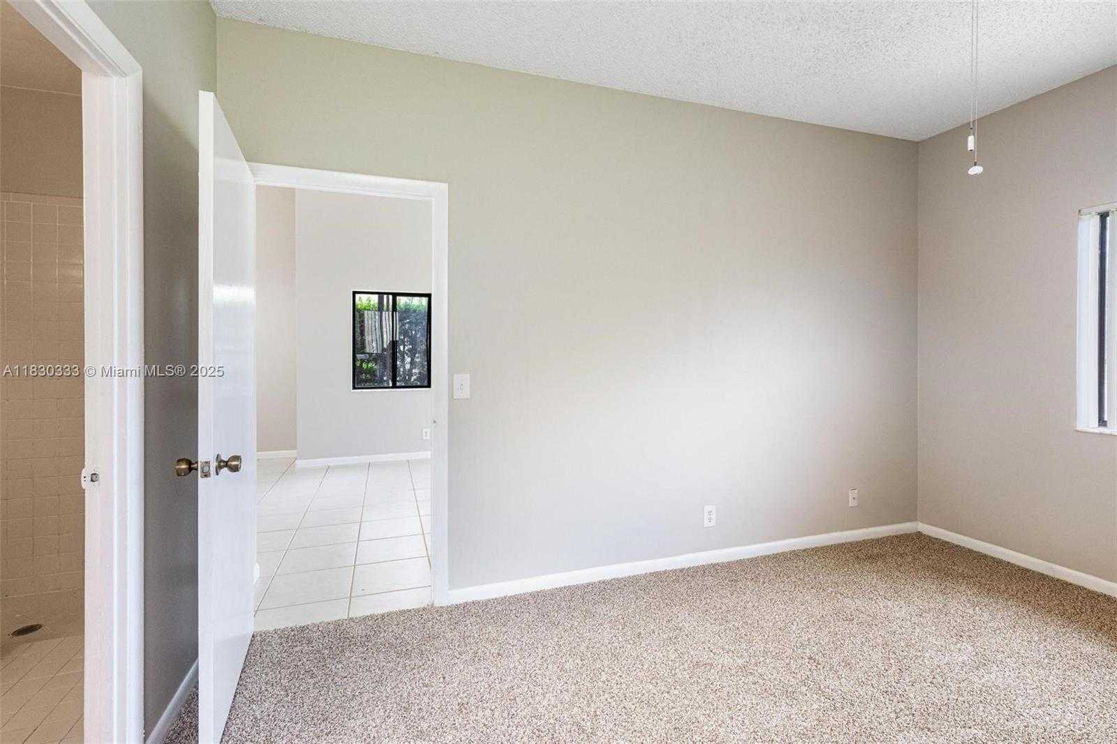 Small Image of 6280 COUNTRY FAIR CIR, Boynton Beach Number 13