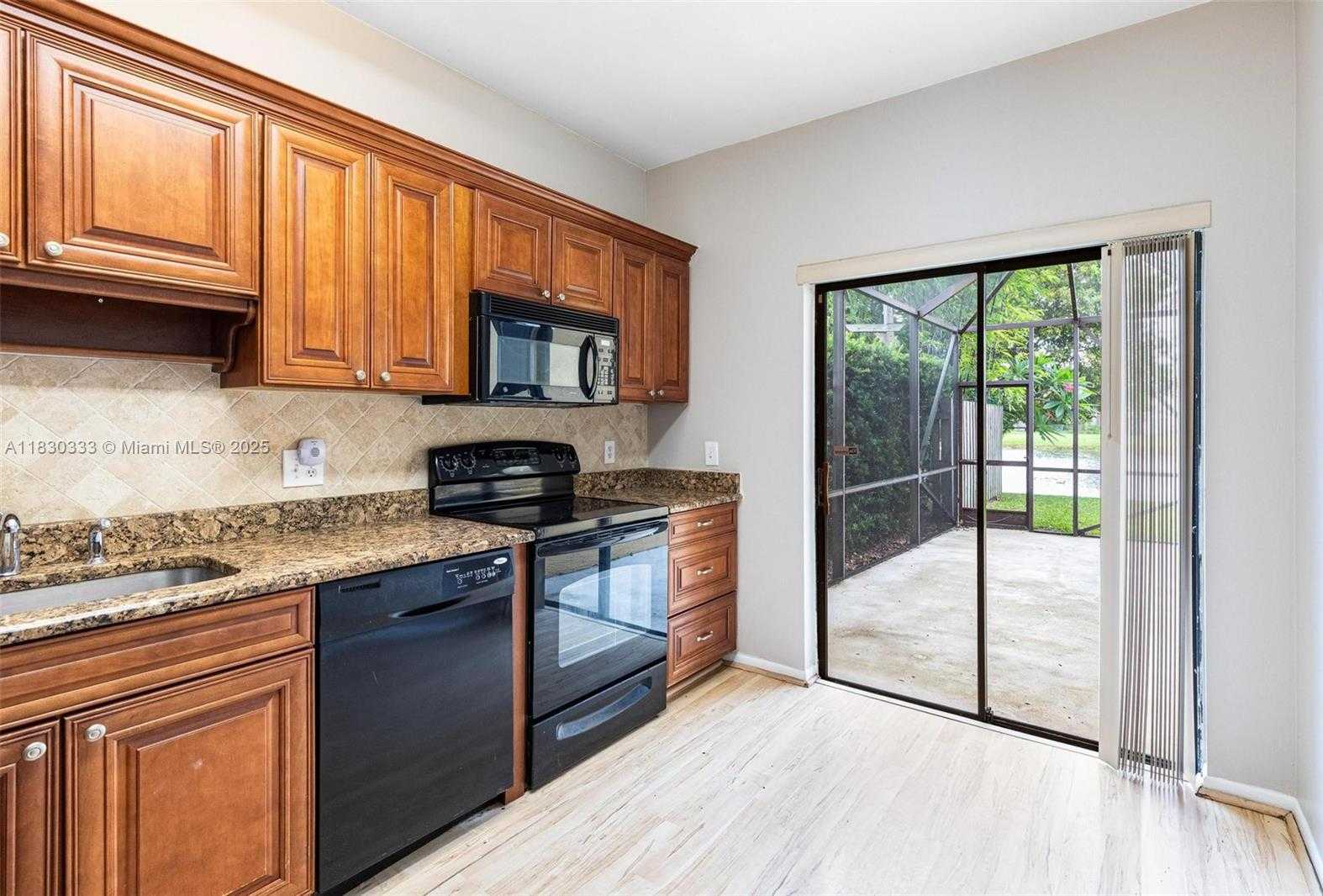 Small Image of 6280 COUNTRY FAIR CIR, Boynton Beach Number 17
